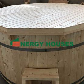 Wooden hot tub 2.2 m